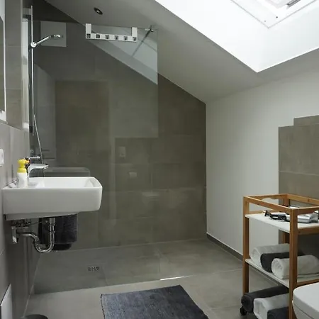 Haus Am See - Fewo Alpengefluster - #76353 Apartamento